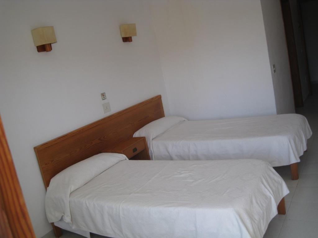 Hostal Casa Bauza カラ・ラトハダ 部屋 写真